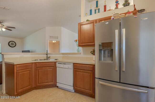 Building Photo - 3913 Sunset Cove Dr