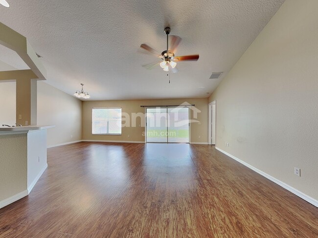 Building Photo - 29630 Morningmist Dr