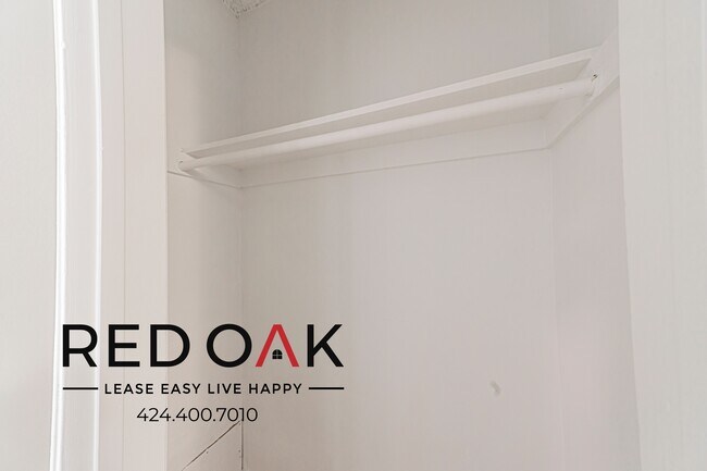 Building Photo - 18545 Clark St