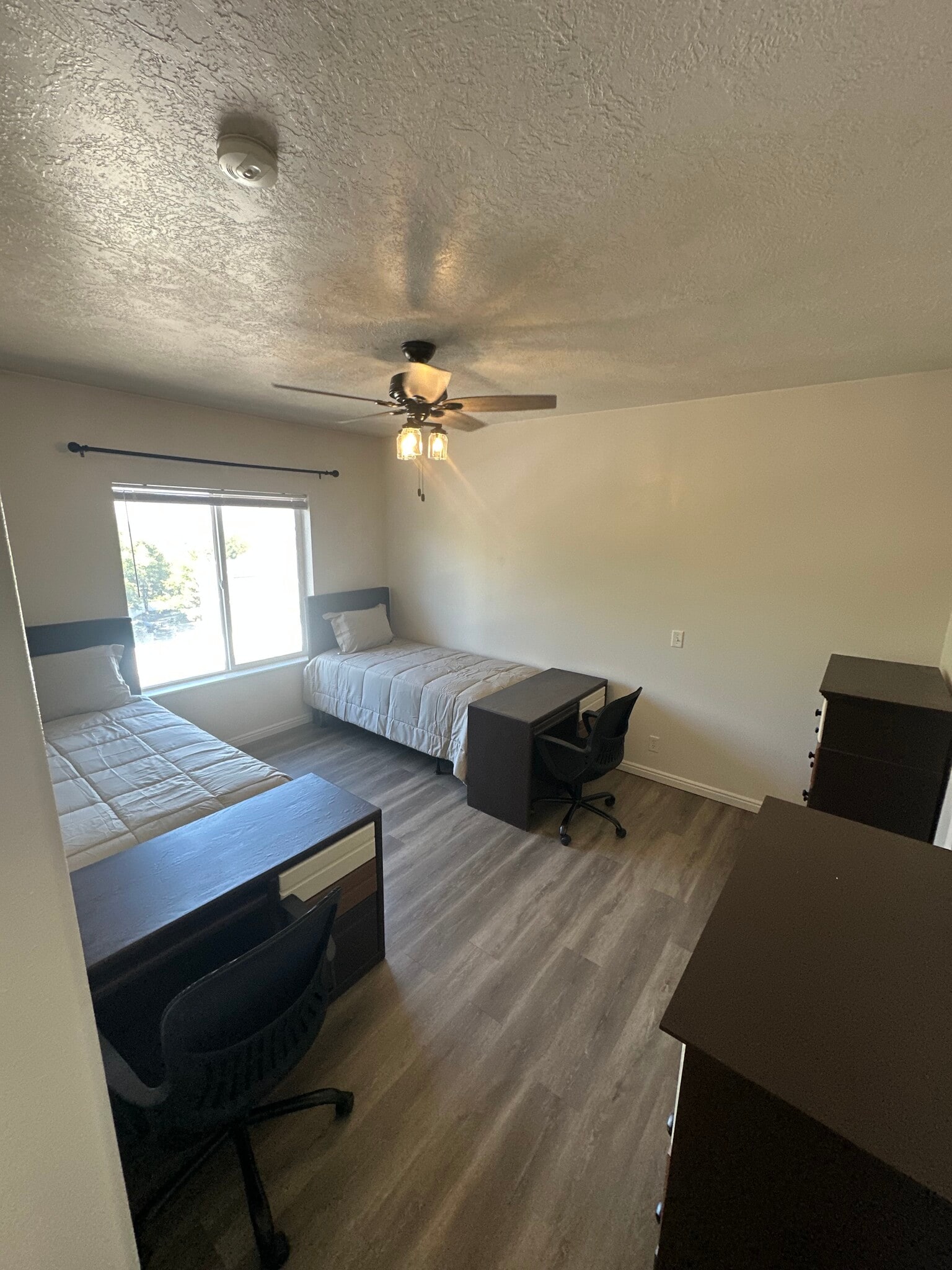 Building Photo - 1490 S 430 W #