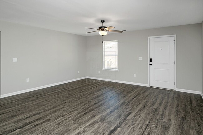 Building Photo - 540 Woodland Cir