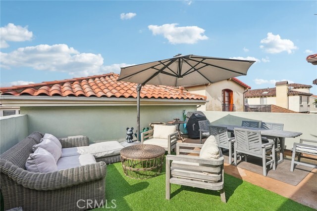 Building Photo - 221 S Francisca Ave