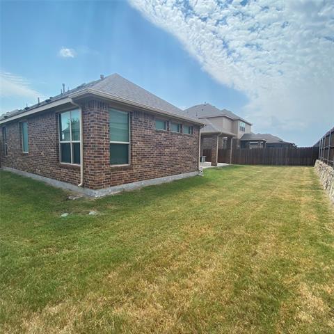 Building Photo - 527 Golden Bell Dr