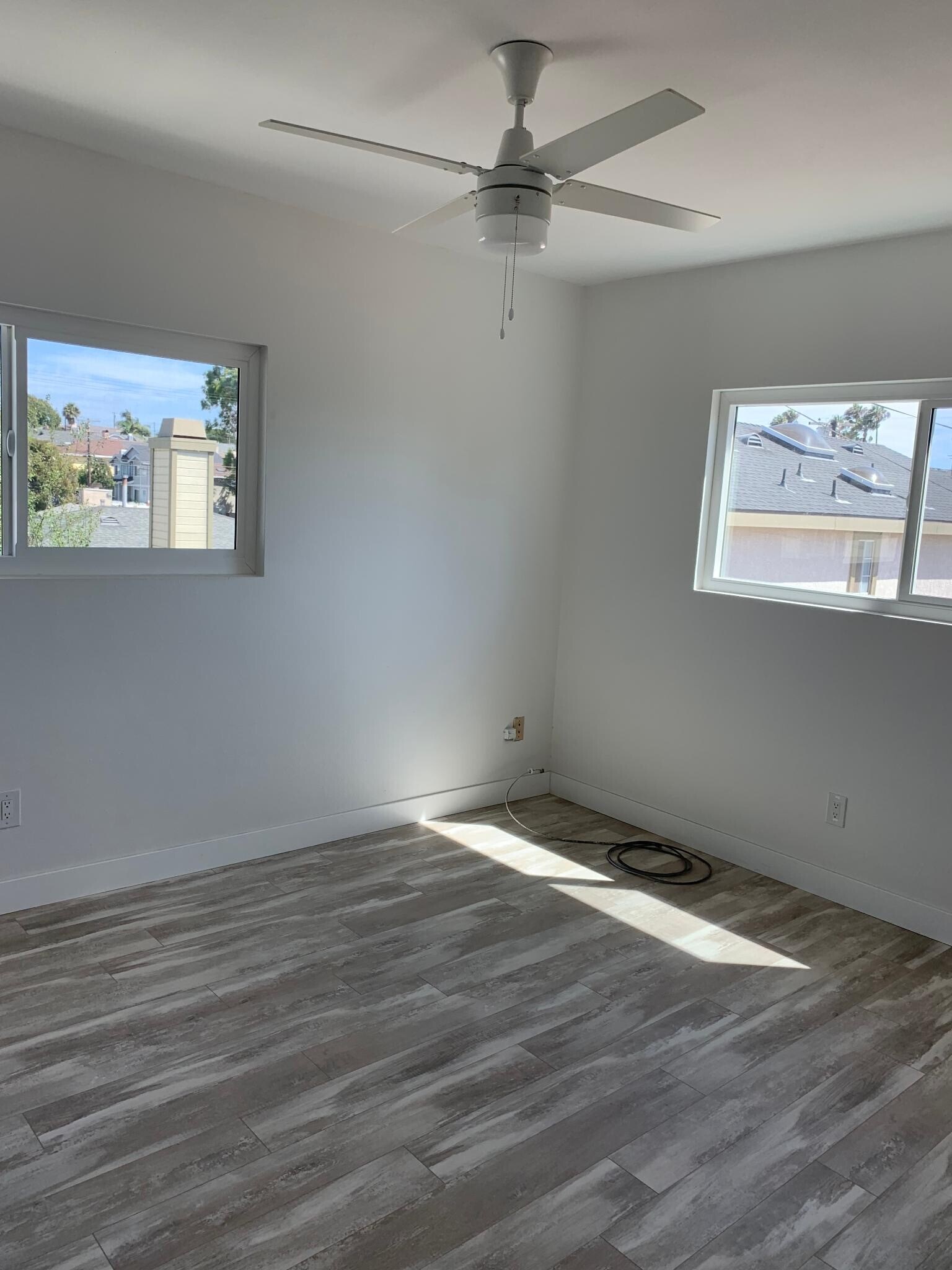 Building Photo - 2217 Marshallfield Ln