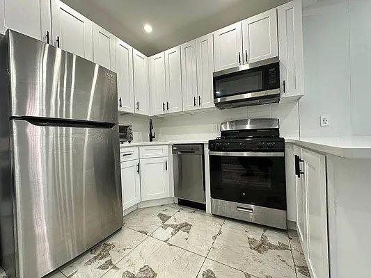 Building Photo - 3 bedroom in New York NY 10033