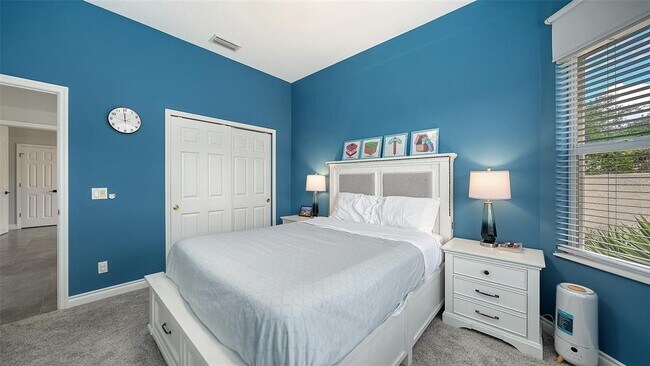 Building Photo - 9000 Willow Brook Dr