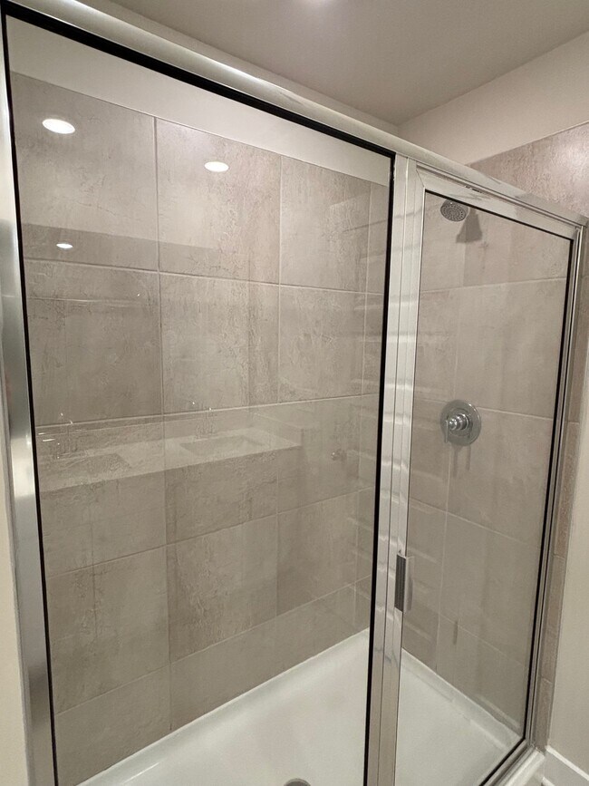 Building Photo - 21 Centimeters Dr