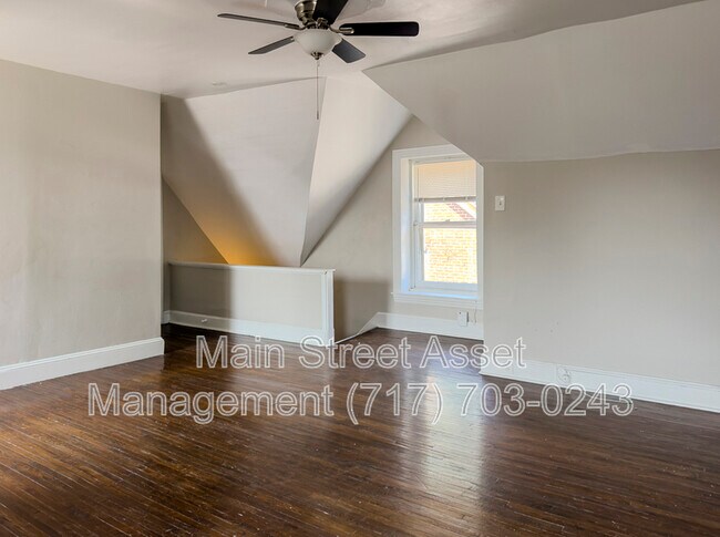 Building Photo - 269 Chestnut St