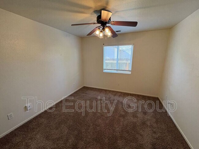 Building Photo - 3118 W Flagstaff Ave