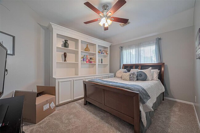 Building Photo - 4502 Twin Elm Dr