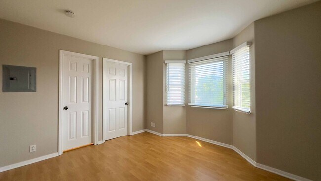 Building Photo - Spacious 1 Bdrm Guesthouse In the Heart Of Pacific Beach