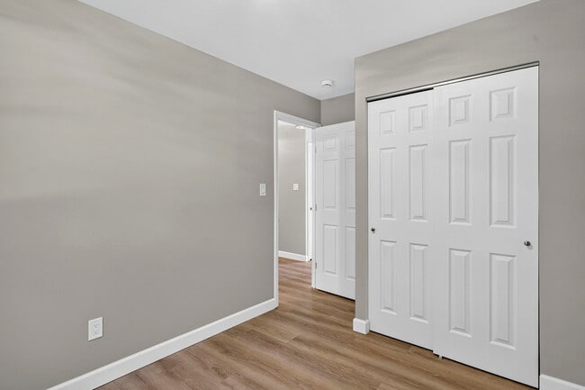 Building Photo - 2209 Campus Dr
