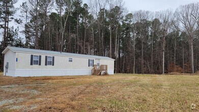 Building Photo - Ready to Move in