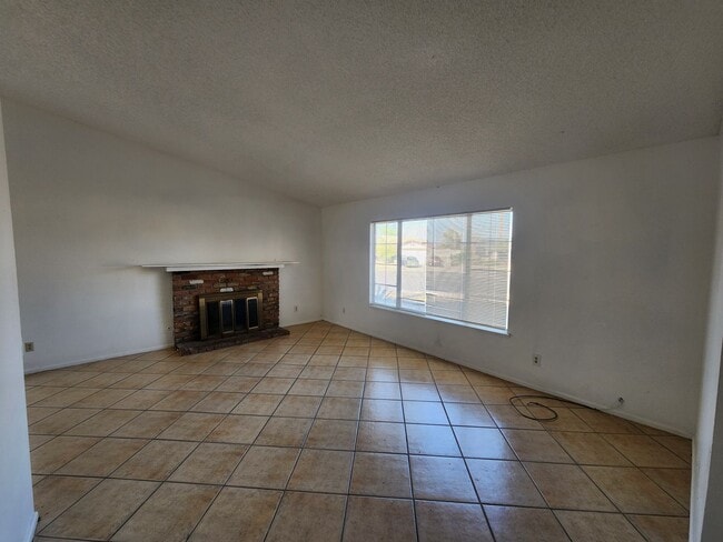 Building Photo - Affordable Single-Story Home