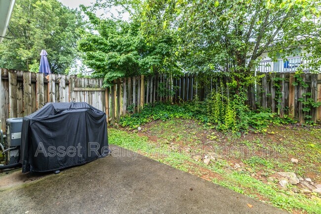 Building Photo - 1315 Lucy Way