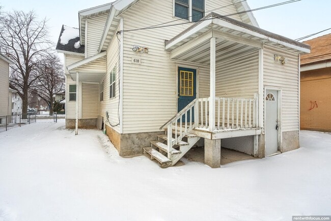 Building Photo - 618 N Ashland Ave