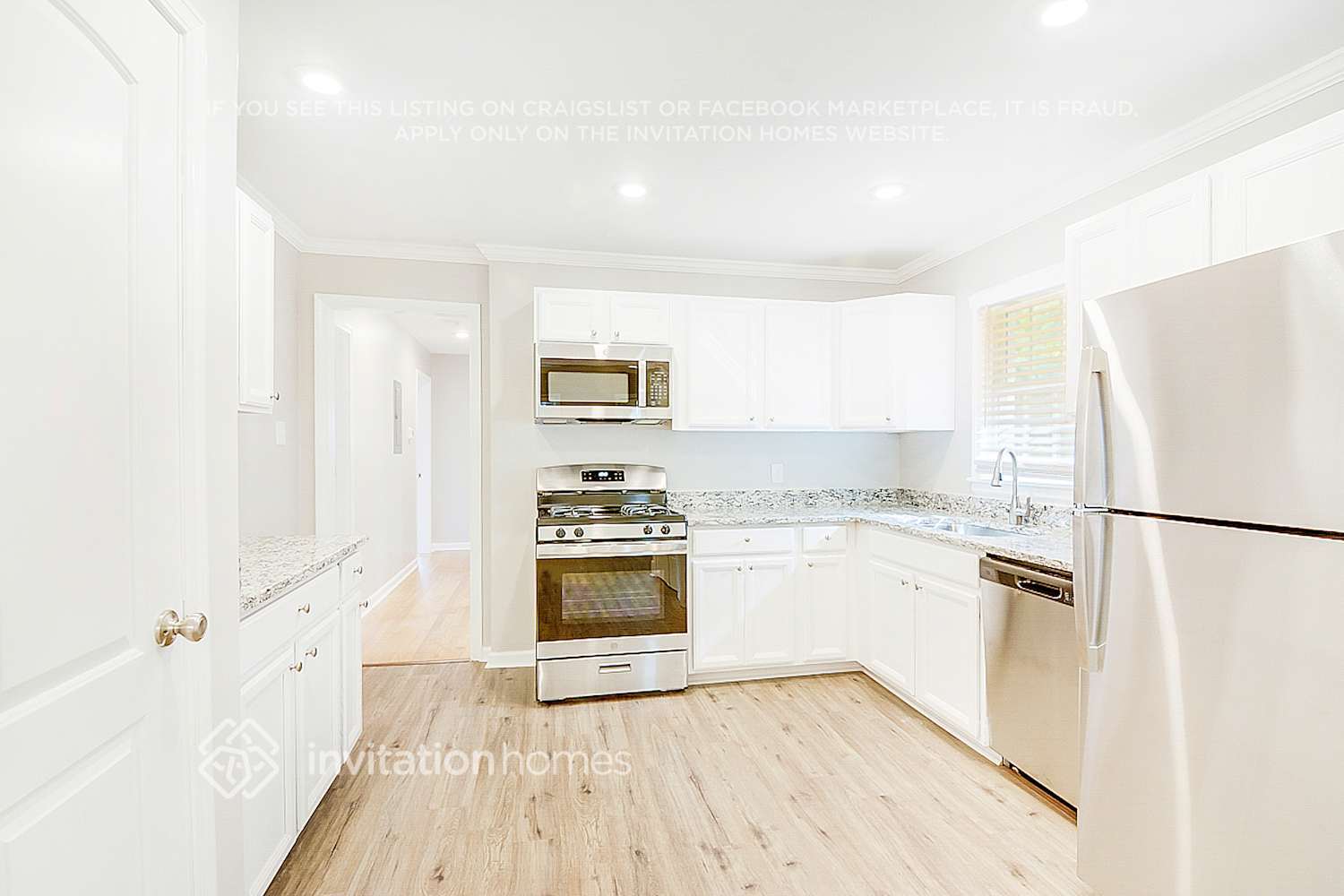 Building Photo - 512 Uzzle St