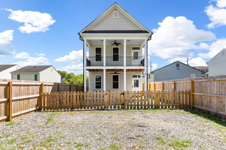 Building Photo - 2511 Porter St