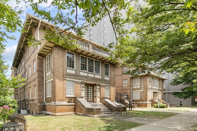 Interior Photo - Richmond