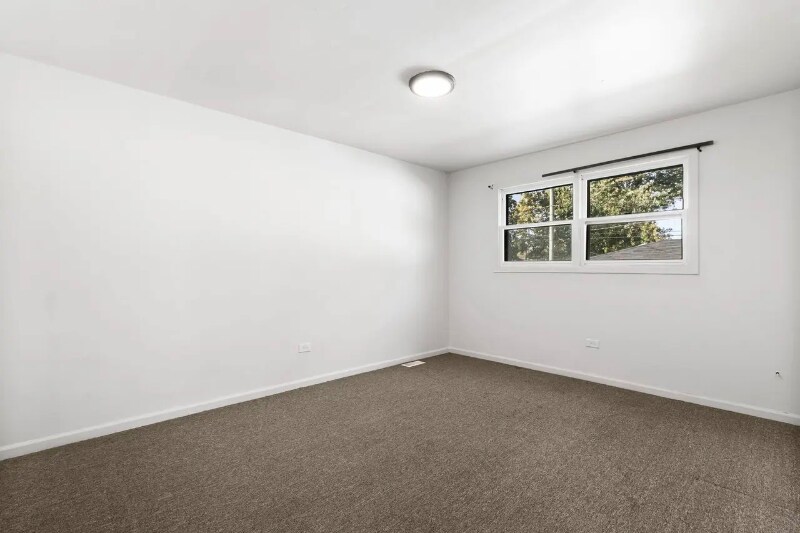 Building Photo - 2236 W 157th Pl