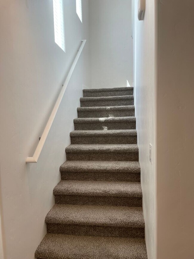 Building Photo - 5565 E Bollo St