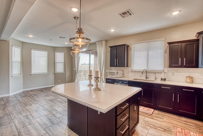 Building Photo - 4716 Christian Azcarate St