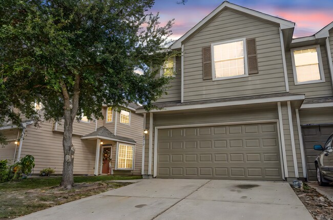 Building Photo - 6213 Stoney Creek Dr