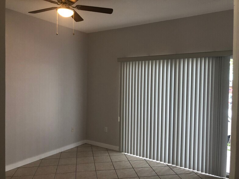 Building Photo - 2734 Bird Ave