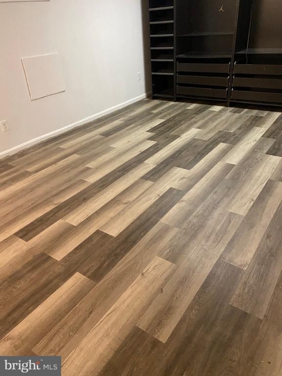 Building Photo - 9717 Whiskey Run