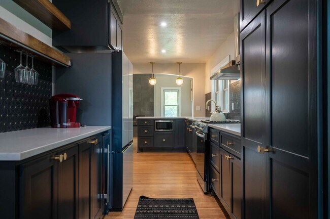 Building Photo - 4103 S Madison Pl