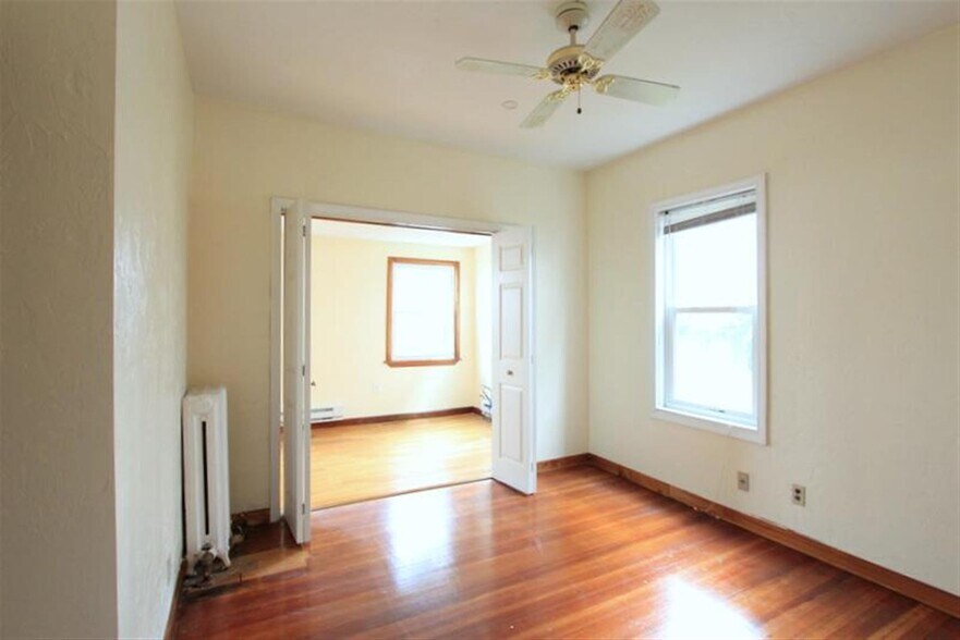 Building Photo - 25 Belknap St