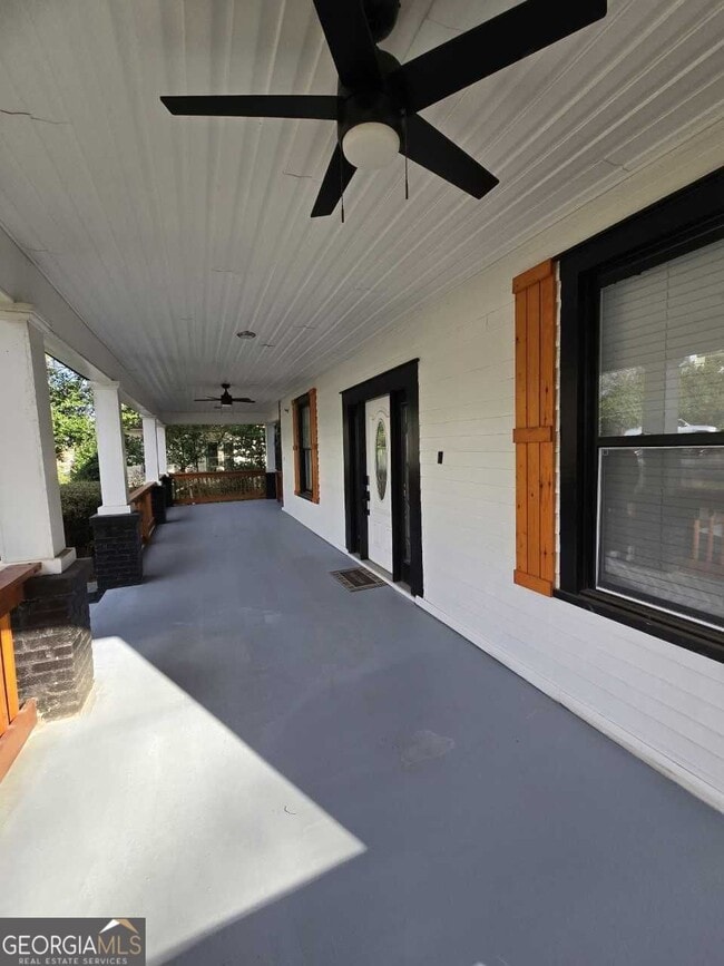 Building Photo - 402 Meriwether St