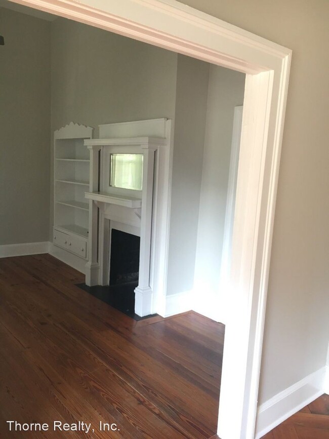 Building Photo - 4 br, 3 bath House - 205 W Baker Street