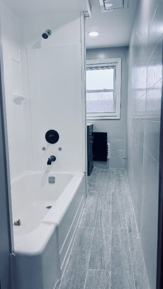 Building Photo - 137-139 E High St