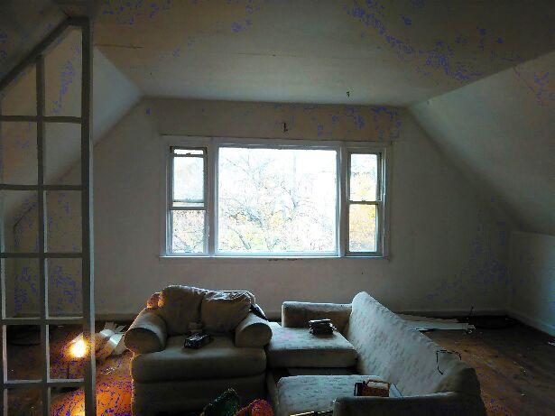 Building Photo - 503 E Utica St