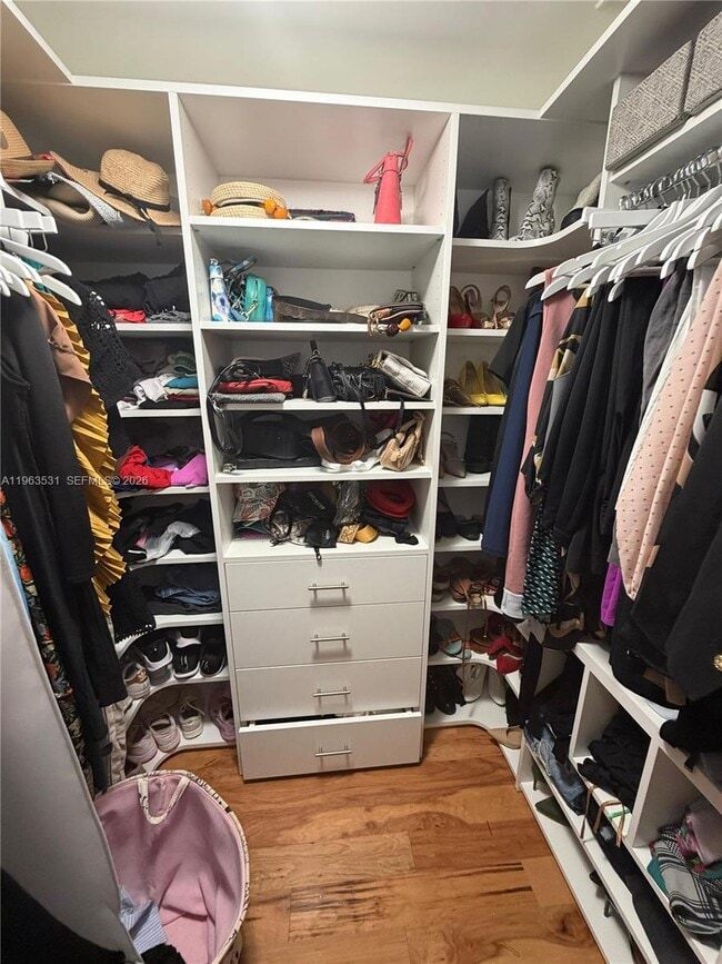 Building Photo - 90 SW 3rd St