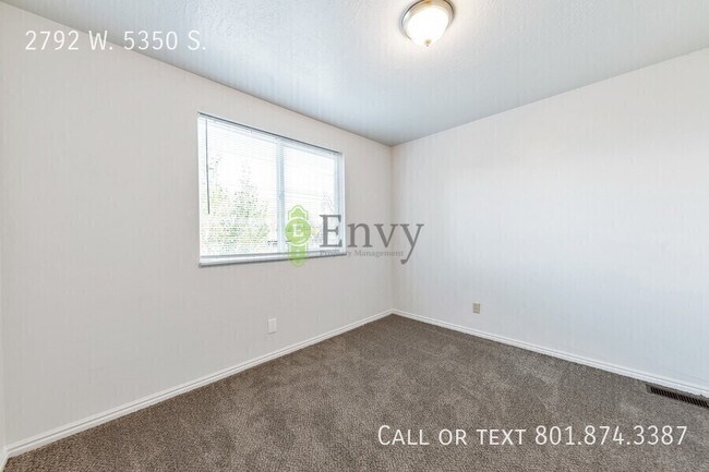 Building Photo - 2792 W 5350 S