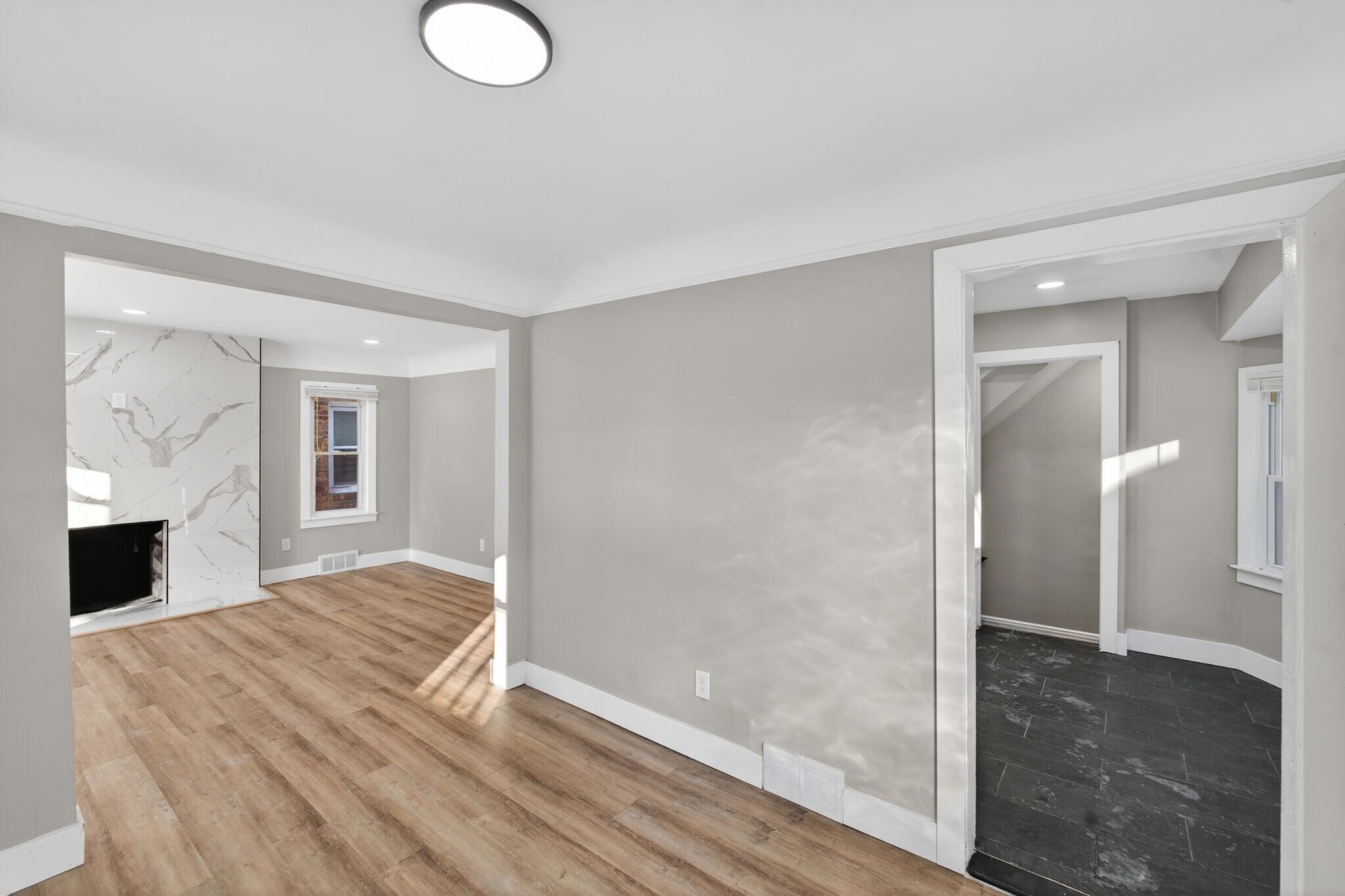 Building Photo - 20040 Regent Dr