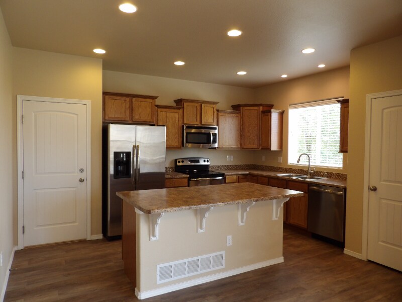 Building Photo - 1629 Rustlers Roost Dr