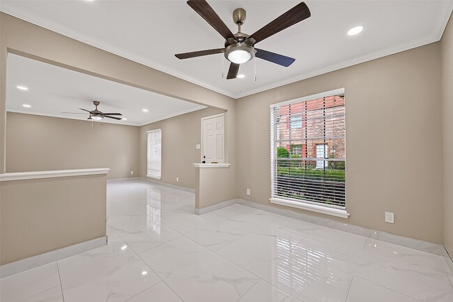 Building Photo - 6649 De Moss Dr