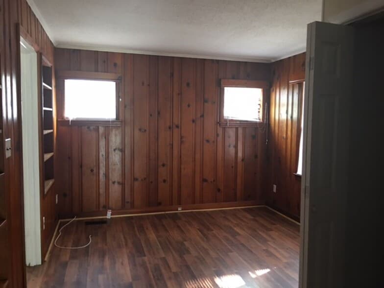 Building Photo - 4724 Tomahawk Trail