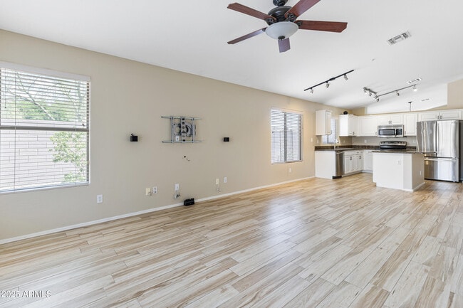 Building Photo - 10278 E Blanche Dr