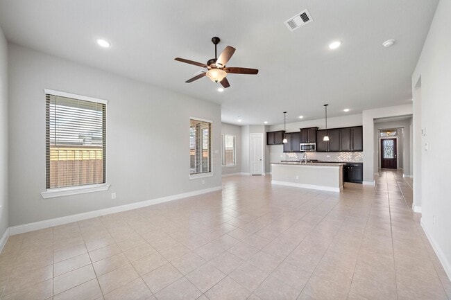 Building Photo - 4218 Davis Oak Dr