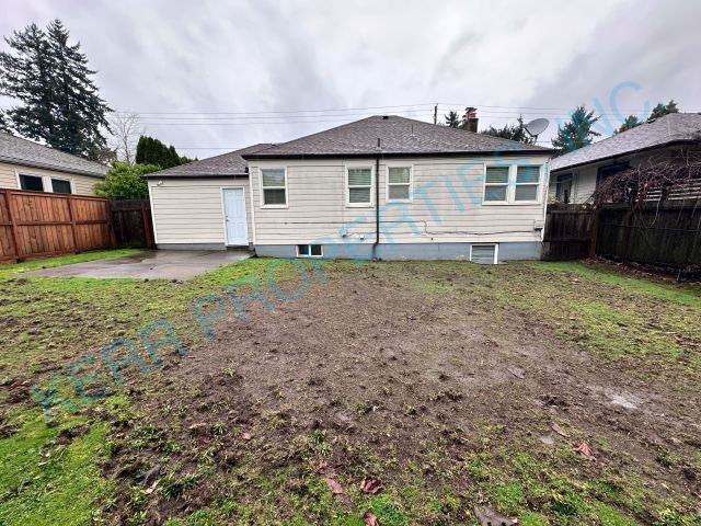 Building Photo - 4920 NE 35th Ave