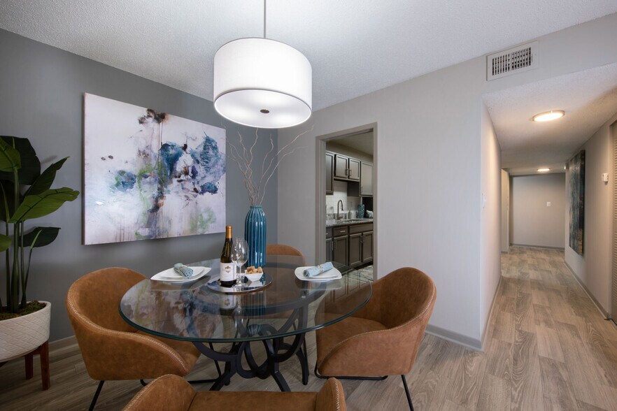 Vetra Research Park Dining Area - Vetra at Research Park