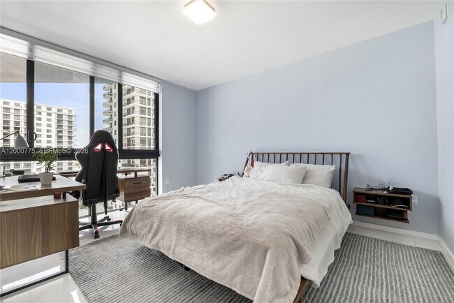 Building Photo - 5252 NW 85th Ave