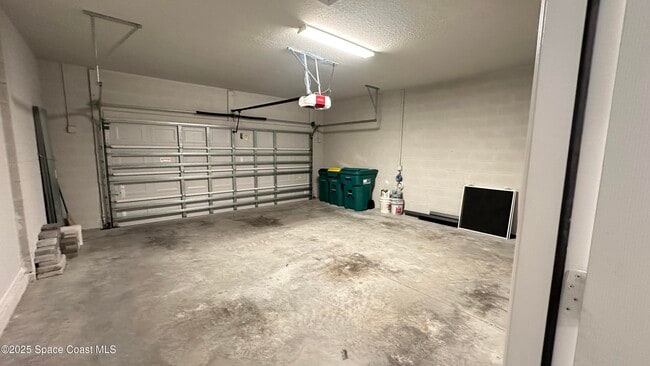 Building Photo - 4477 Trovita Cir