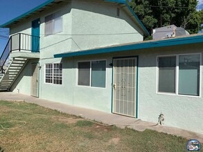 Building Photo - 265 B St