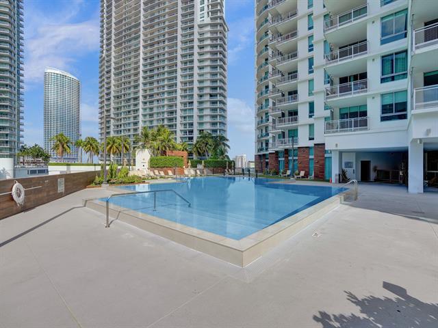 Building Photo - 350 S Miami Ave