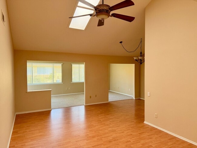 Building Photo - Monterey model home in Leisure Village - 55+ Active Community